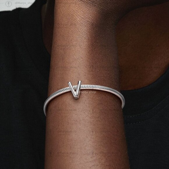 Pandora Letter V Alphabet Charm - Picture 2 of 2